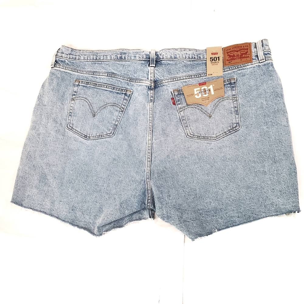 Levi high rise shorts - Picture 7 of 10
